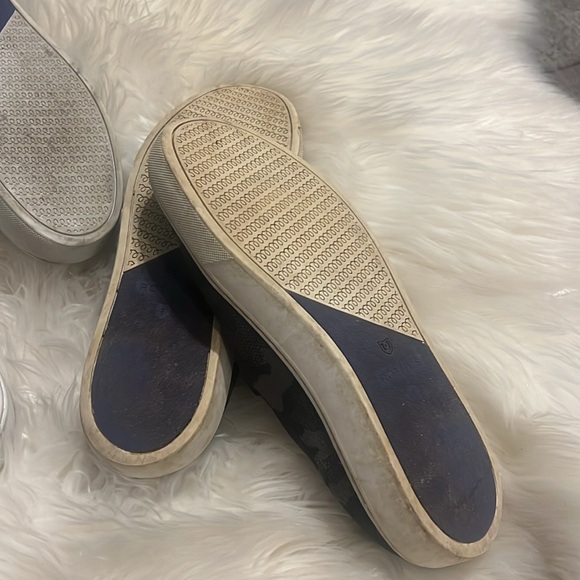 Rothy’s bundle both are size 9 - Picture 7 of 10